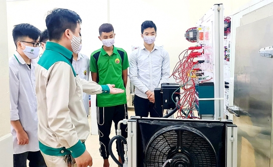 Thu hẹp khoảng cách giữa yêu cầu và kỹ năng lao động