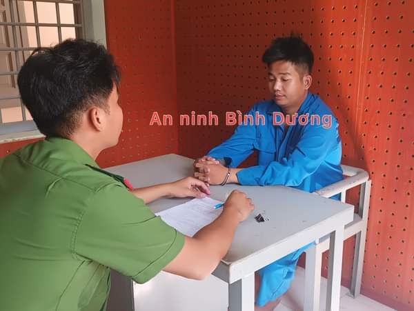 Bình Dương: Tạm giữ nhóm thanh niên thực hiện 12 vụ cướp giật tài sản