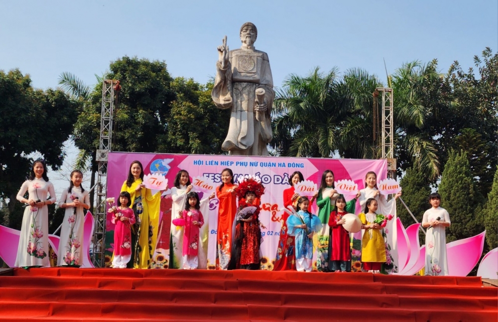 Lan toả giá trị truyền thống qua Festival áo dài “Quê lụa xưa và nay”