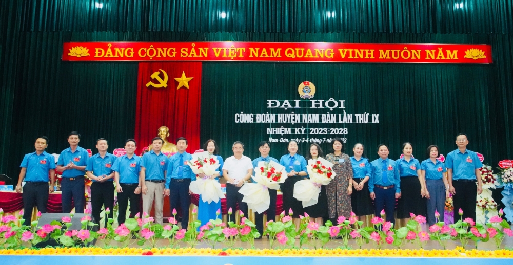 "Phải không ngừng đổi mới, tạo dấu ấn riêng của Công đoàn trên quê hương Bác”