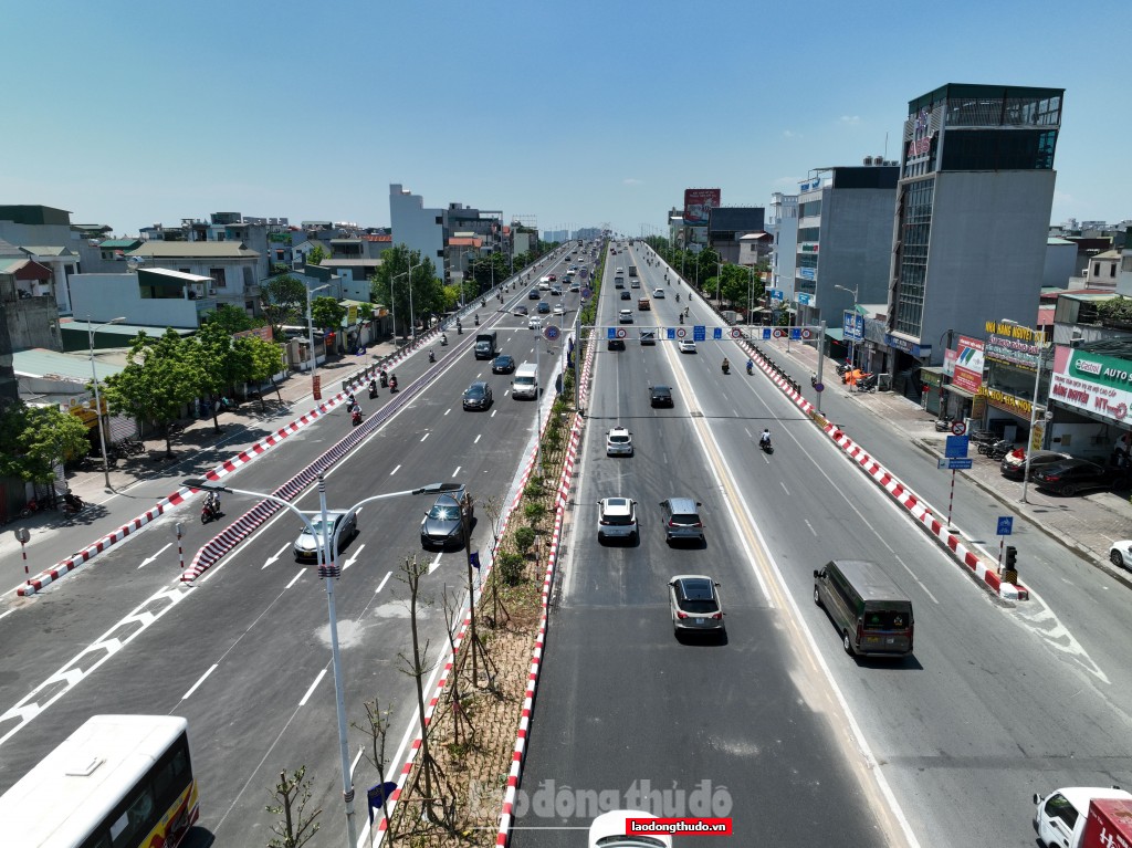 Cầu Vĩnh Tuy hướng nội đô: Tiềm ẩn nguy cơ tai nạn giao thông khi chưa có dải phân cách cứng