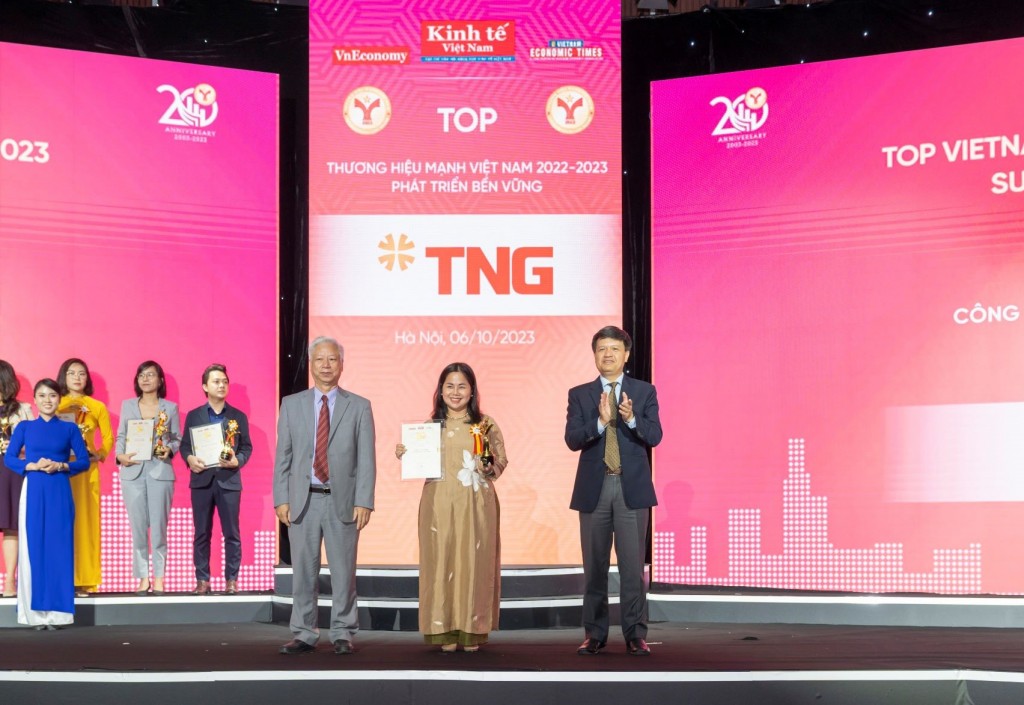 TNG Holdings Vietnam được tôn vinh “Thương hiệu mạnh - Phát triển bền vững năm 2023”