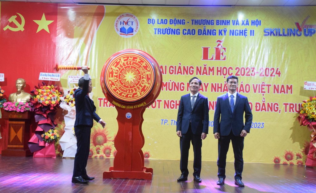 Trường Cao đẳng Kỹ nghệ II phấn đấu giữ vững vị trí hình mẫu đào tạo nghề nghiệp của cả nước