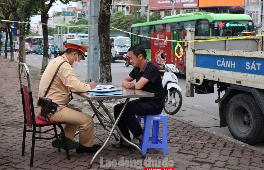 Xử lý 136 trường hợp vi phạm Luật Giao thông trong ngày 3/12