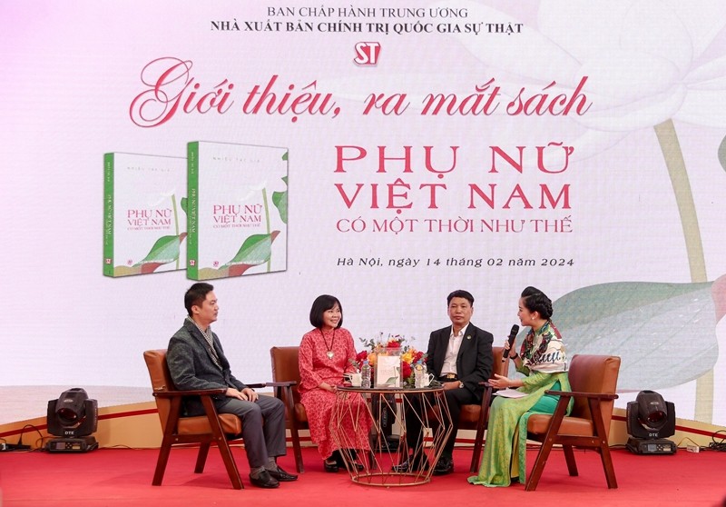 Ra mắt sách “Phụ nữ Việt Nam có một thời như thế”