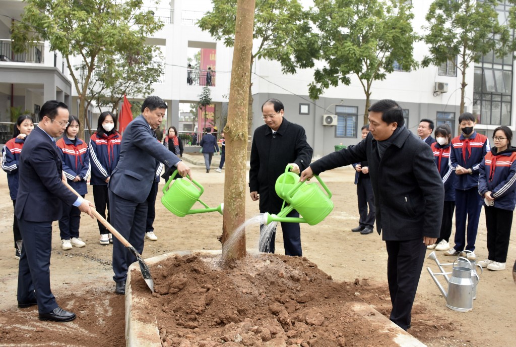 Giáo dục ý nghĩa Tết trồng cây cho học sinh