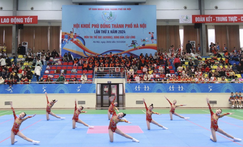 Học sinh Thủ đô sôi nổi tranh tài Aerobic tại Hội khỏe Phù Đổng Thành phố