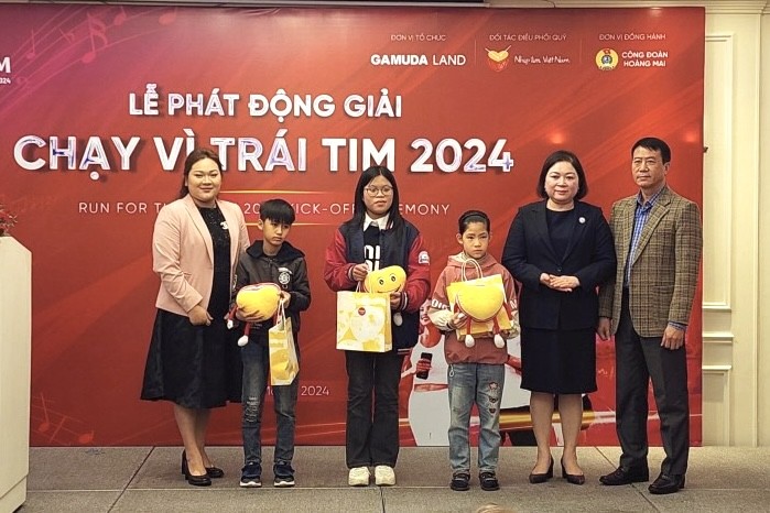 Công đoàn quận Hoàng Mai đồng hành cùng “Chạy vì trái tim 2024”