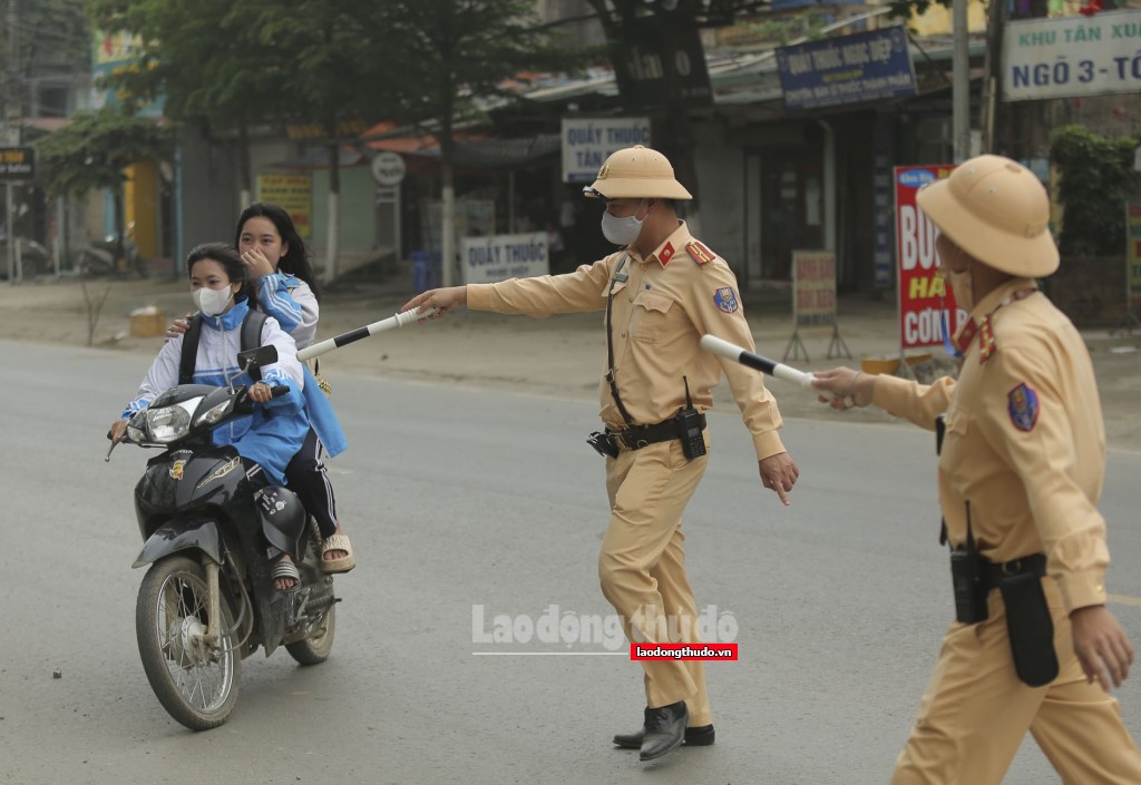 Xử lý hàng chục trường hợp học sinh vi phạm luật giao thông