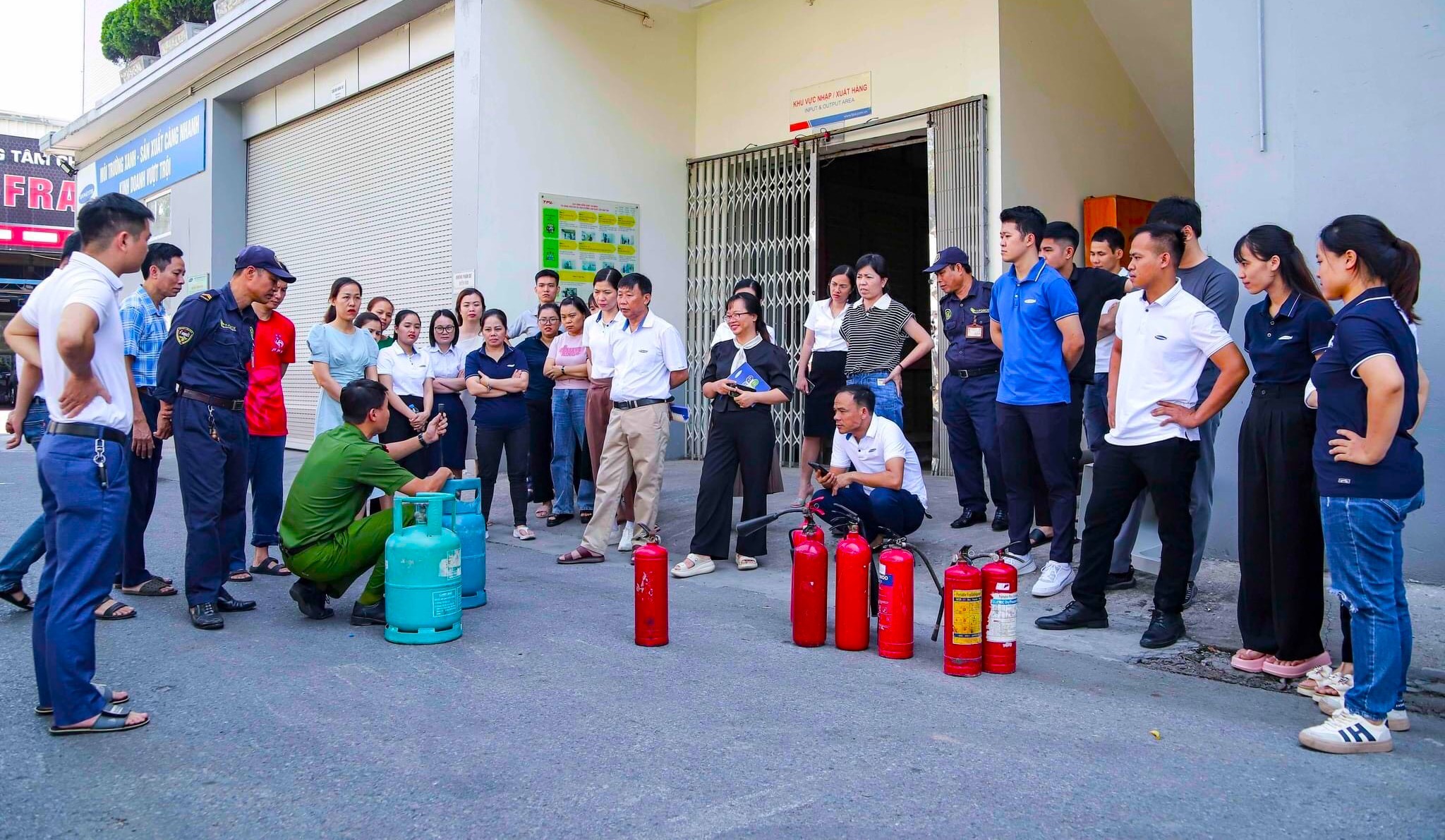 Đảm bảo an toàn vệ sinh lao động từ công tác tập huấn thường xuyên