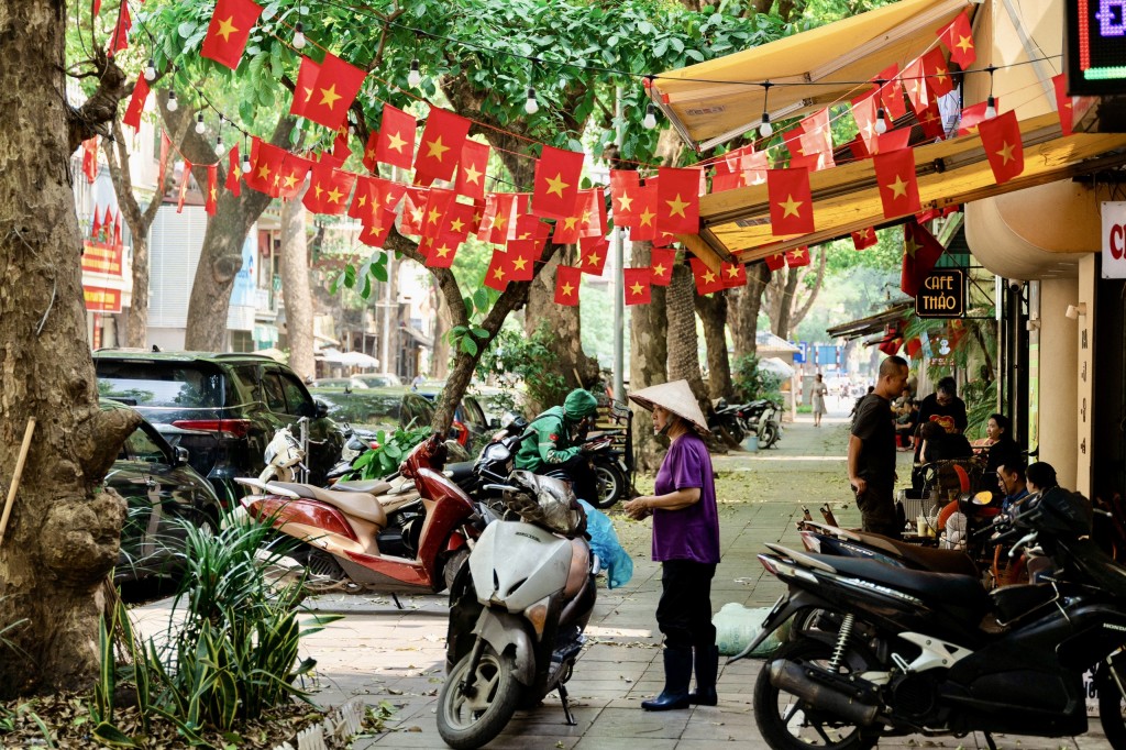 Thi đua xây dựng đô thị văn minh chào mừng kỷ niệm 70 năm Ngày Giải phóng Thủ đô