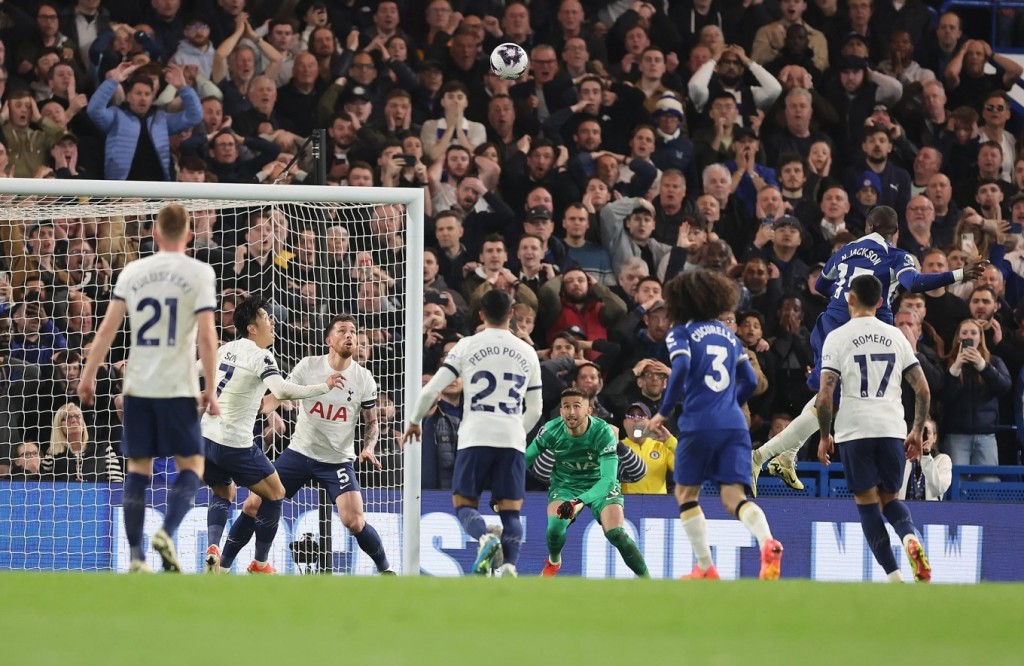 Chelsea đánh bại Tottenham