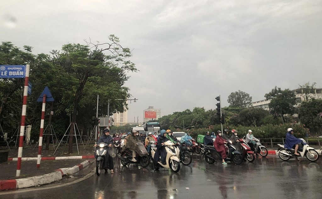 Dự báo thời tiết ngày 4/5: Hà Nội có mưa rào và dông vài nơi