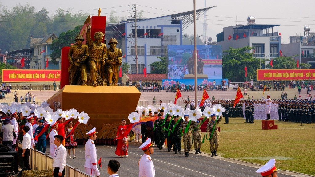 Hình ảnh ấn tượng trong buổi tổng duyệt diễu binh, diễu hành kỷ niệm 70 năm Chiến thắng Điện Biên Phủ