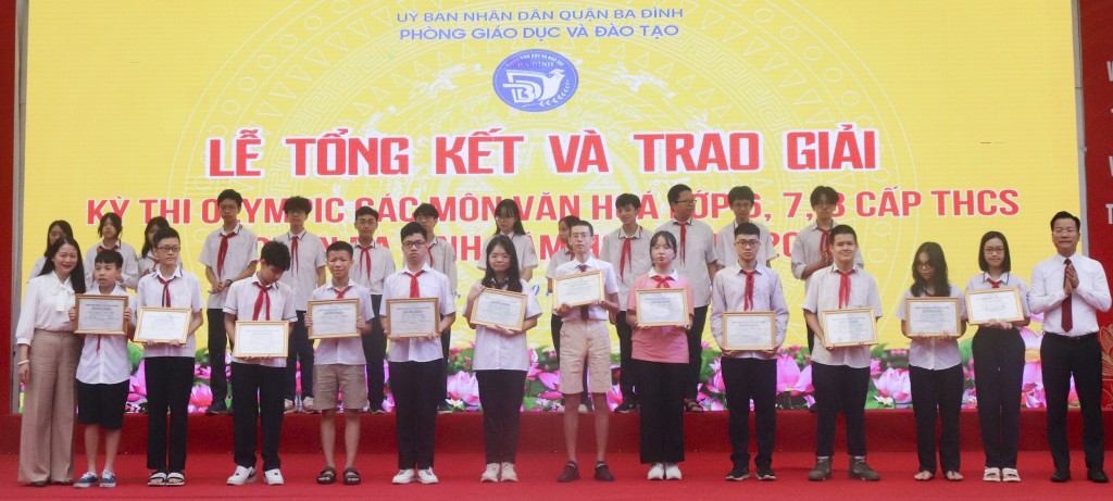 Quận Ba Đình: 91 học sinh THCS đoạt giải Nhất kỳ thi Olympic cấp quận