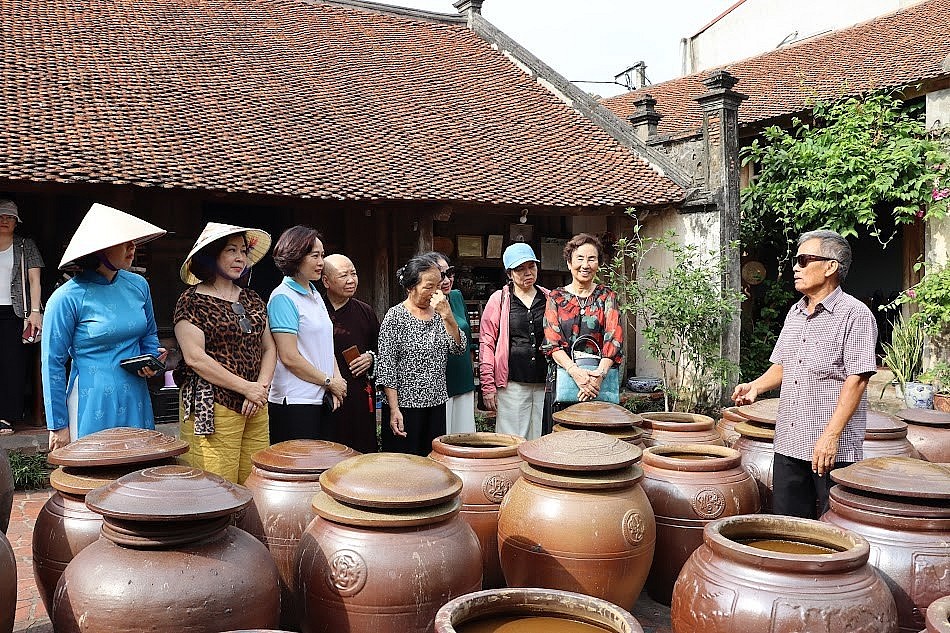 Nâng cao quyền năng kinh tế của phụ nữ