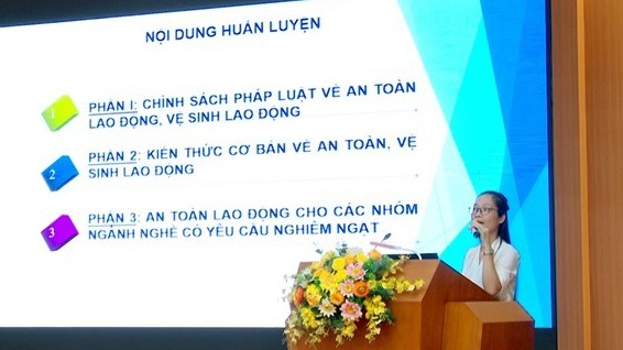 Liên đoàn Lao động huyện Gia Lâm tập huấn công tác An toàn, vệ sinh lao động