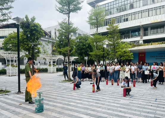 Quận Thanh Xuân: Tuyên truyền về phòng cháy, chữa cháy tại trường học