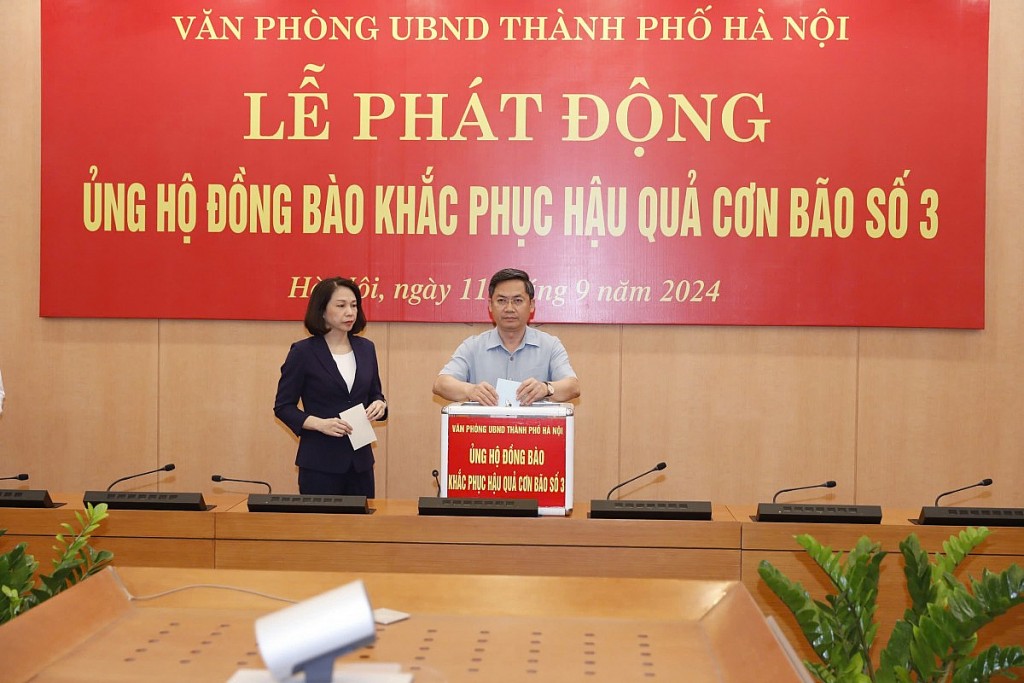 Văn phòng UBND thành phố Hà Nội phát động ủng hộ đồng bào khắc phục hậu quả cơn bão số 3