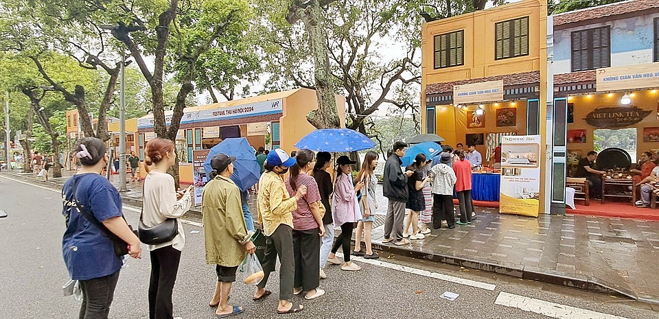 Festival Thu Hà Nội 2024 thu hút 50.000 lượt khách tham quan, trải nghiệm