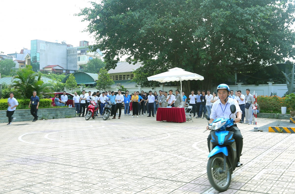 Sáng tạo trong tuyên truyền, xây dựng văn hóa giao thông