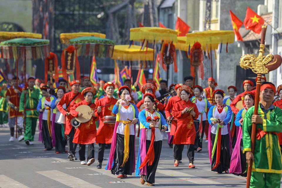 Dòng chảy di sản ngàn năm đất Thăng Long - Hà Nội