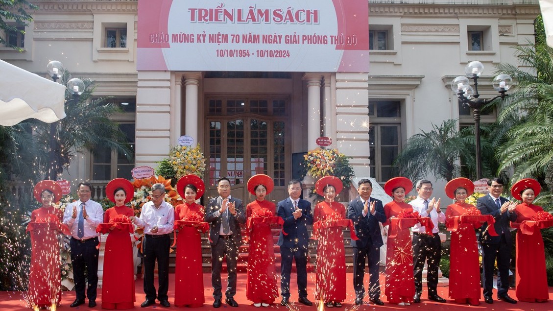 Triển lãm Sách chào mừng 70 năm Ngày Giải phóng Thủ đô