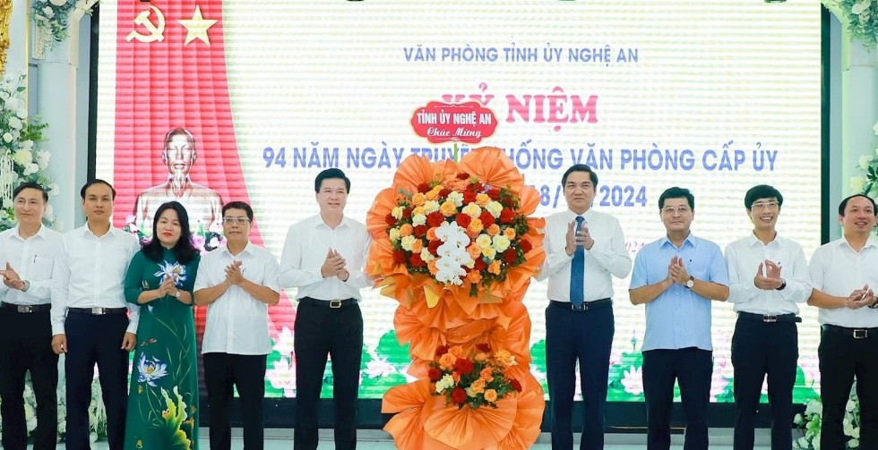 Nghệ An triển khai hướng dẫn xây dựng văn kiện, công tác chuẩn bị đại hội đảng bộ các cấp