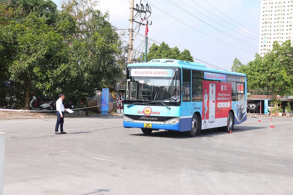 Khai mạc Hội thi Lái xe buýt giỏi, an toàn năm 2024