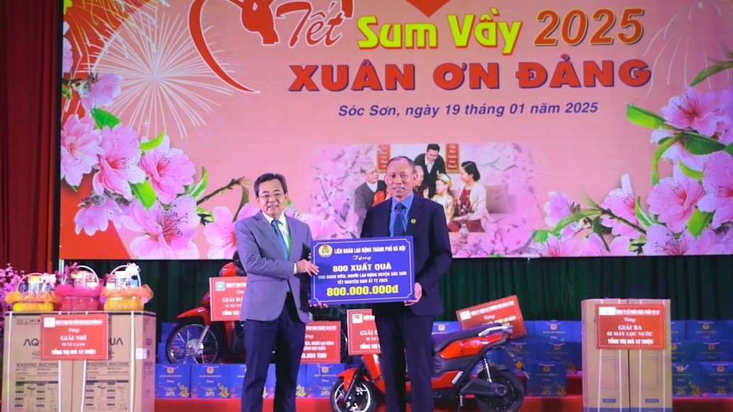 "Tết Sum vầy" mang Tết đến sớm với đoàn viên, người lao động huyện Sóc Sơn