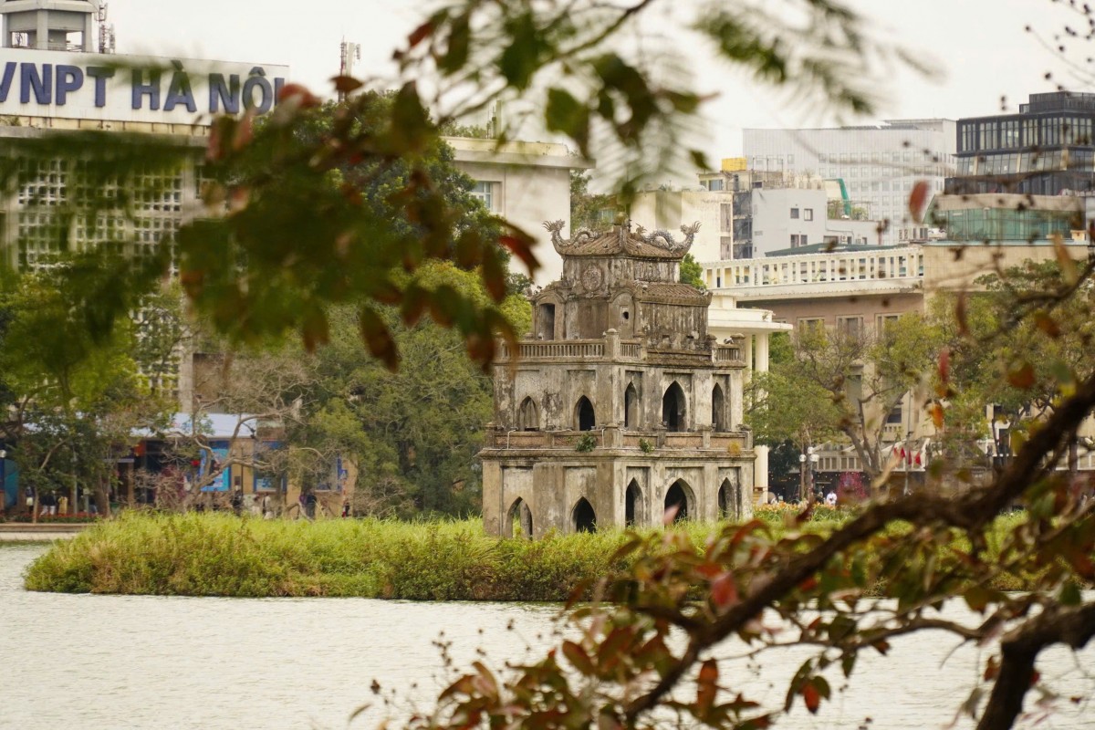 "Trả lại" không gian hồ Gươm mà cha ông đã dựng nền