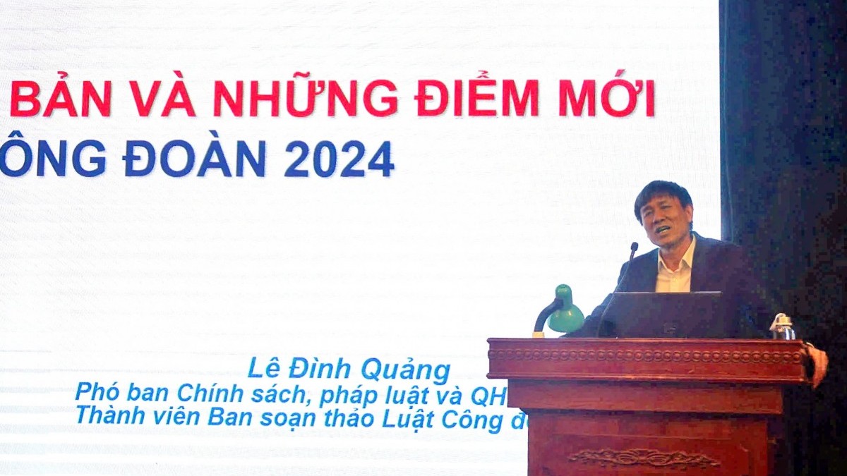 Phổ biến những điểm mới của Luật Công đoàn, Luật BHXH 2024 tới cán bộ Công đoàn quận Long Biên