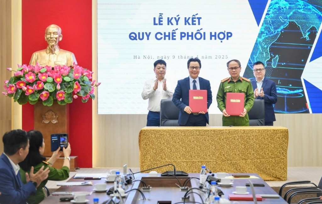 Tin tức của Báo Nhân Dân chính thức xuất hiện trên ứng dụng VNeID