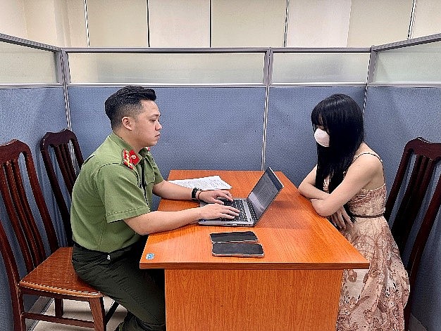 Đăng tải clip đánh bạc để câu "like" cô gái trẻ bị xử phạt hành chính