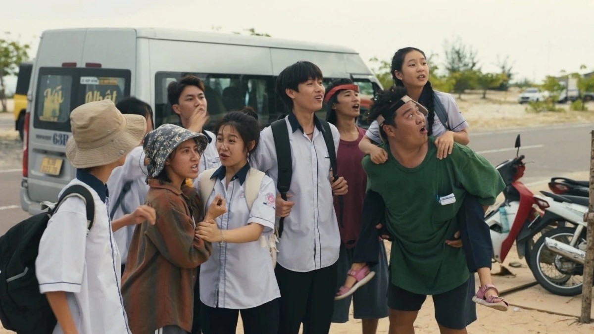 “Lật mặt 8: Vòng tay nắng” khiến khán giả bật khóc