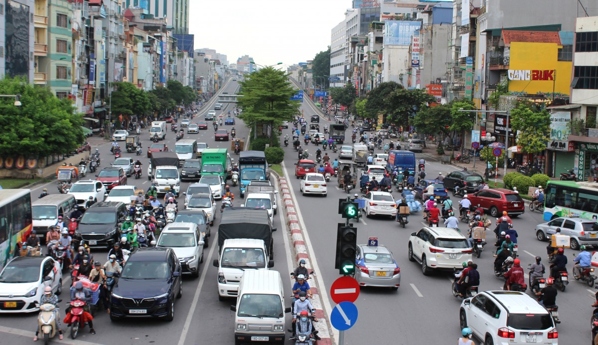 Vận tải và bưu chính chuyển phát có xu hướng phát triển cao