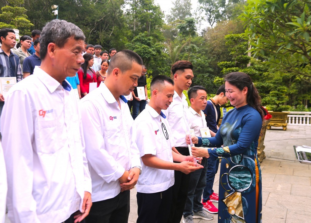 Công đoàn ngành Giao thông Vận tải Hà Nội tuyên dương 1.426 công nhân giỏi