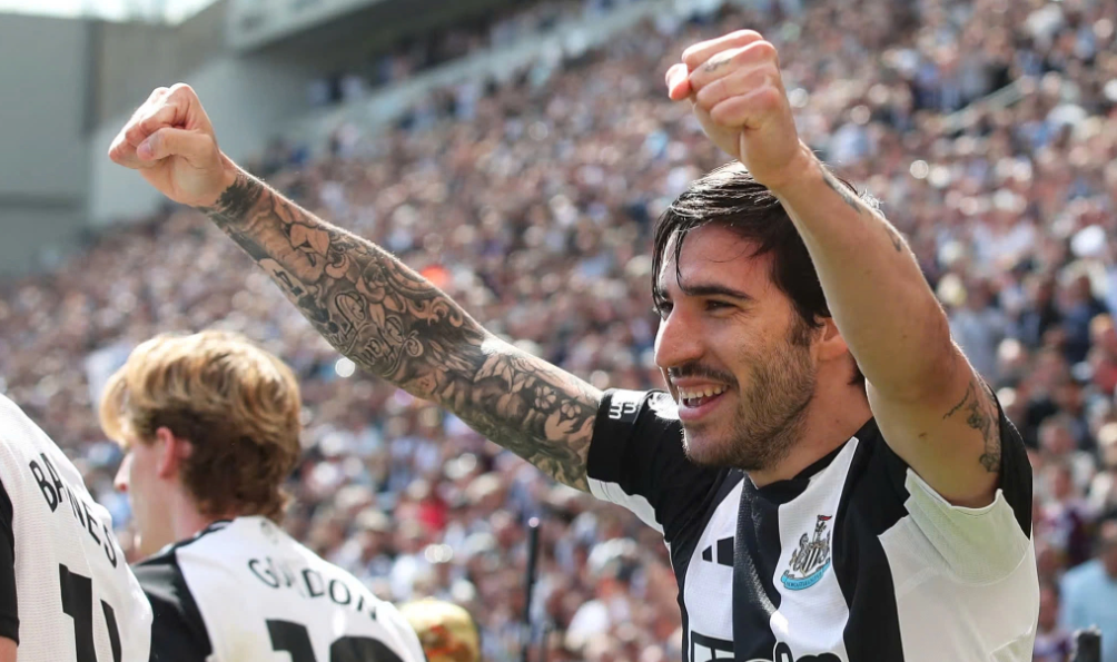 Thua trắng Newcastle, Chelsea đối mặt nguy cơ bật khỏi top 5 Premier League