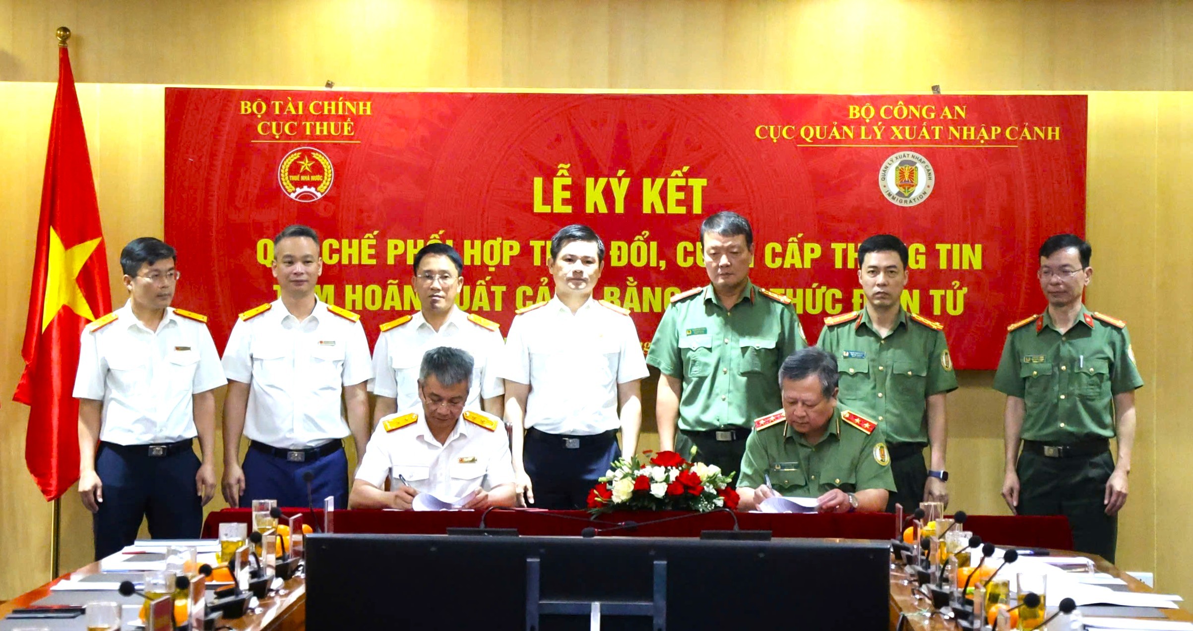 Số hóa thông tin tạm hoãn xuất cảnh người nợ thuế