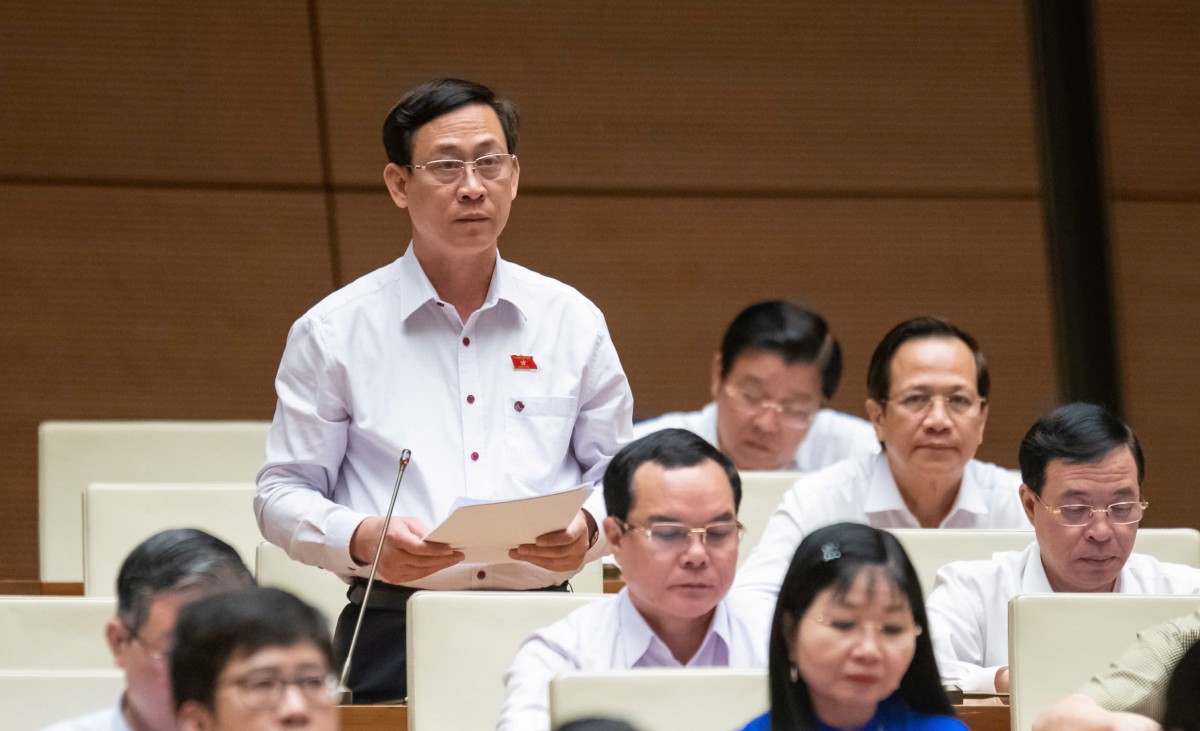 Đại biểu đề nghị bố trí các cơ quan chuyên môn thống nhất đối với tất cả các xã, phường