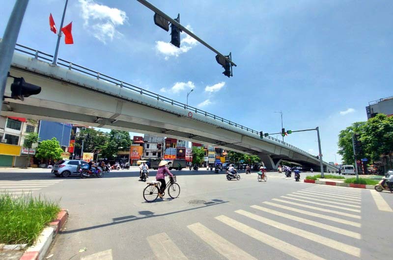 Nắng như đổ lửa tại Bắc và Trung Bộ: Nhiều nơi vượt 40°C, cảnh báo sốc nhiệt và cháy nổ!