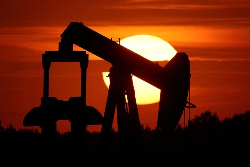 Giá xăng dầu hôm nay (17/9): Giá dầu thế giới tiếp tục đà tăng