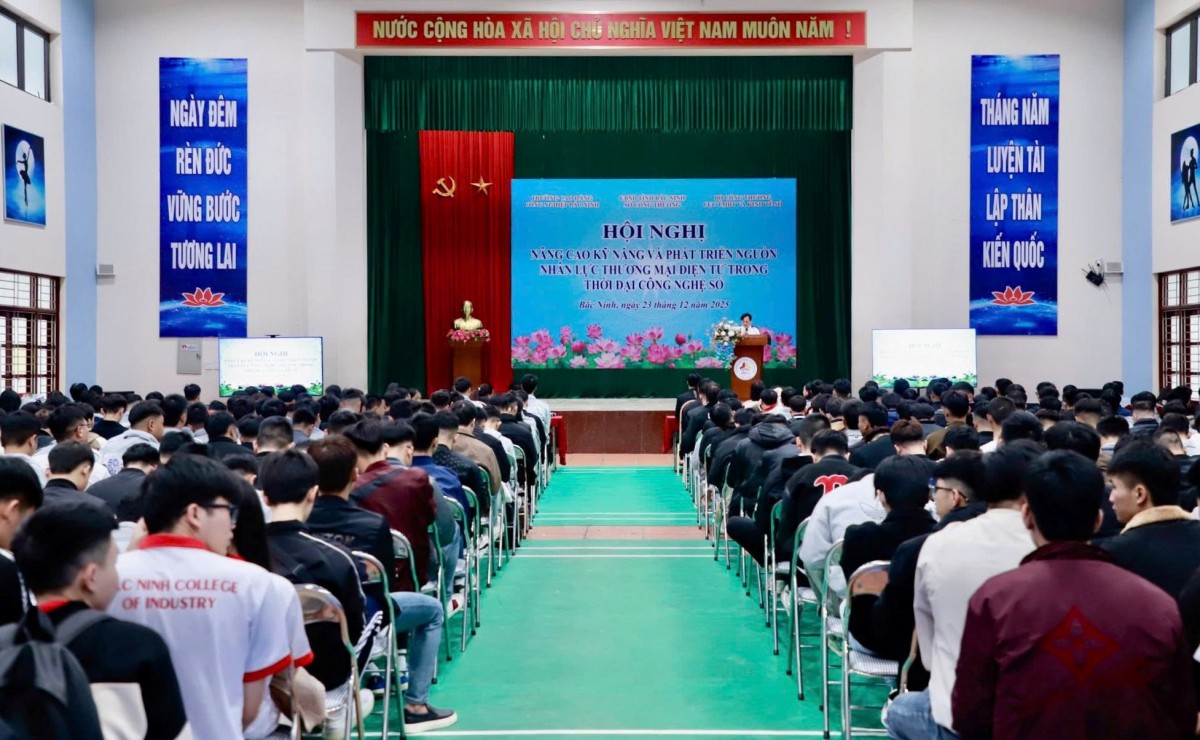 Sinh viên ứng dụng AI và nội dung số: Không chỉ biết dùng, mà phải làm đúng