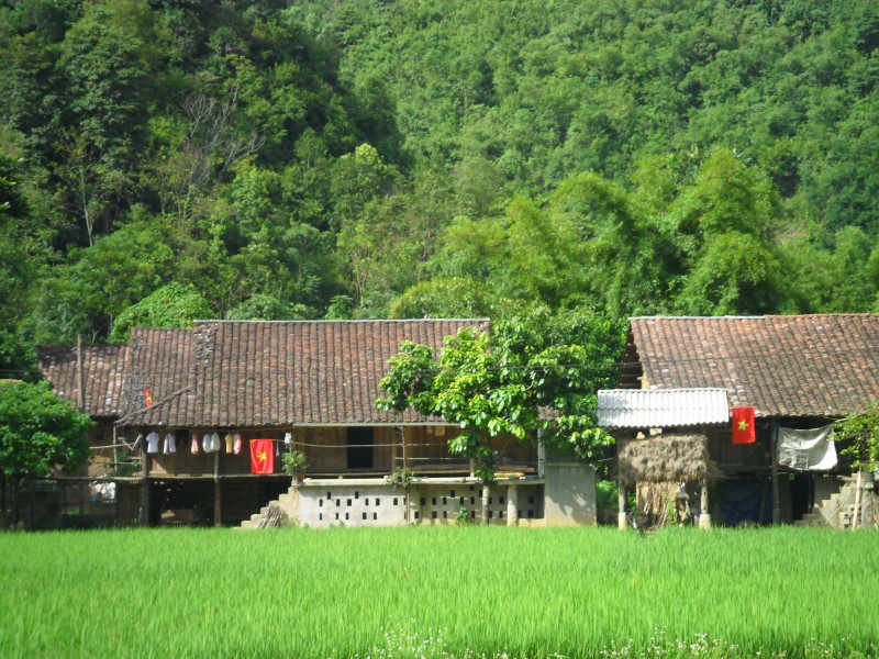 Chuyển mình nơi đất khó