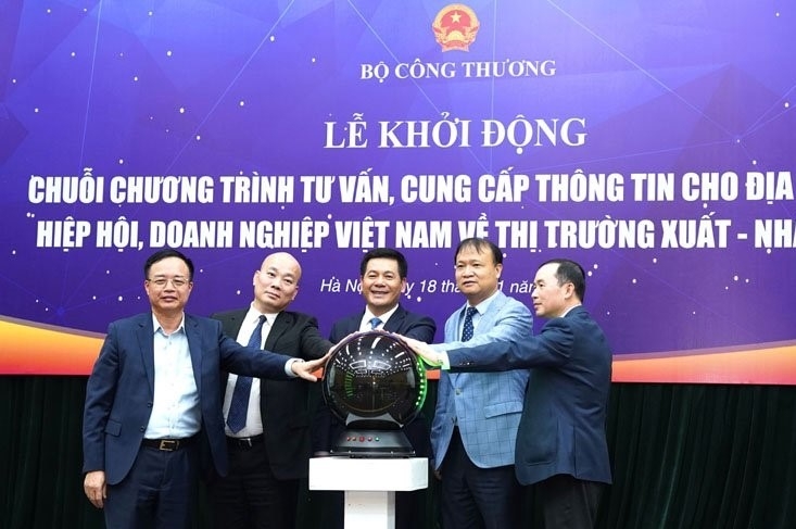 2.000 doanh nghiệp tham gia chuỗi chương trình tư vấn về thị trường xuất nhập khẩu