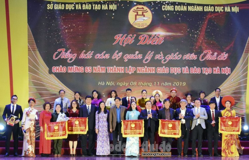 Chung khảo Hội diễn “Tiếng hát cán bộ quản lý và giáo viên Thủ đô” năm 2019