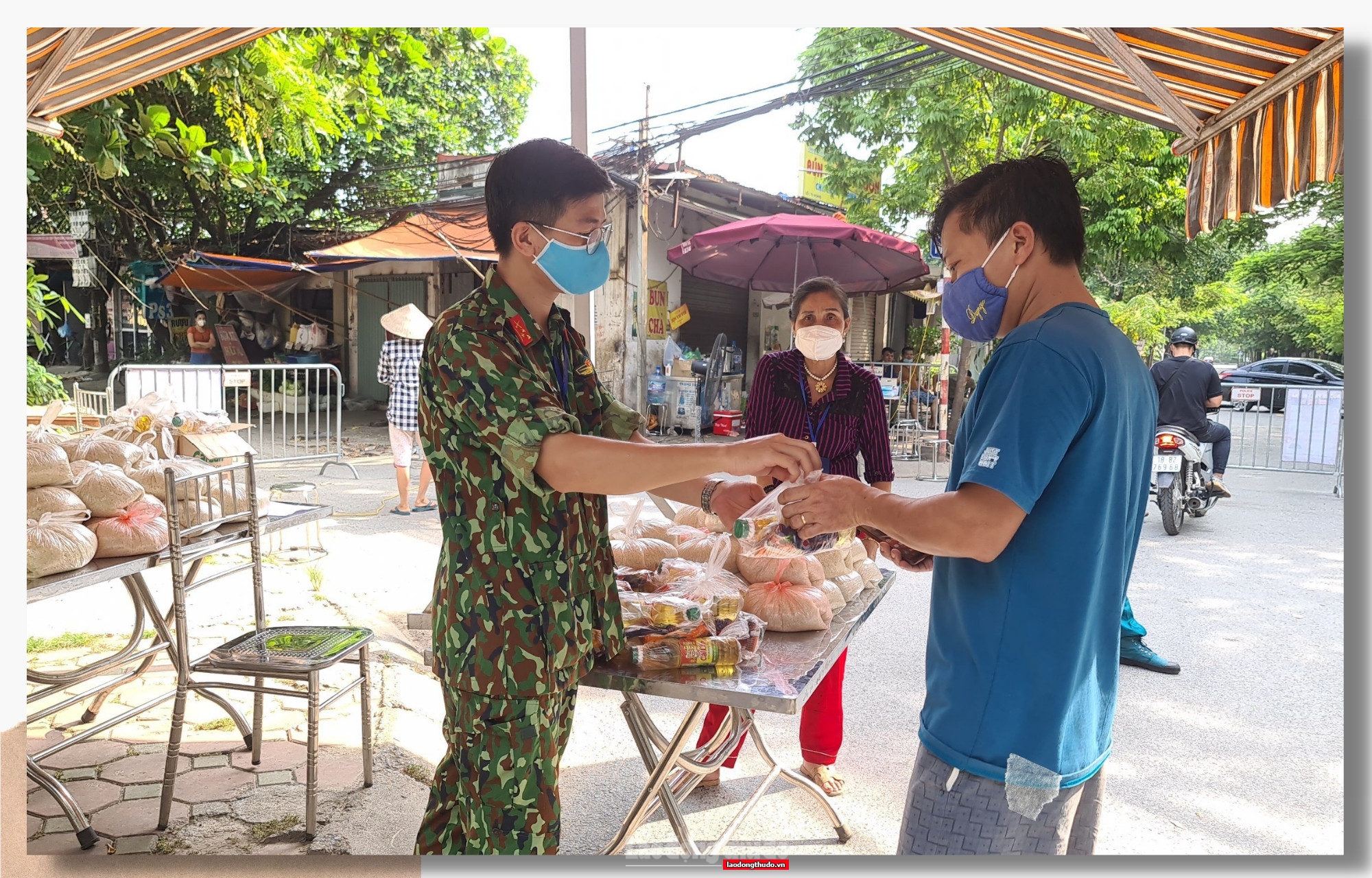 Bí thư Đoàn tiếp sức cho hàng trăm sinh viên "mắc kẹt" ở Thủ đô