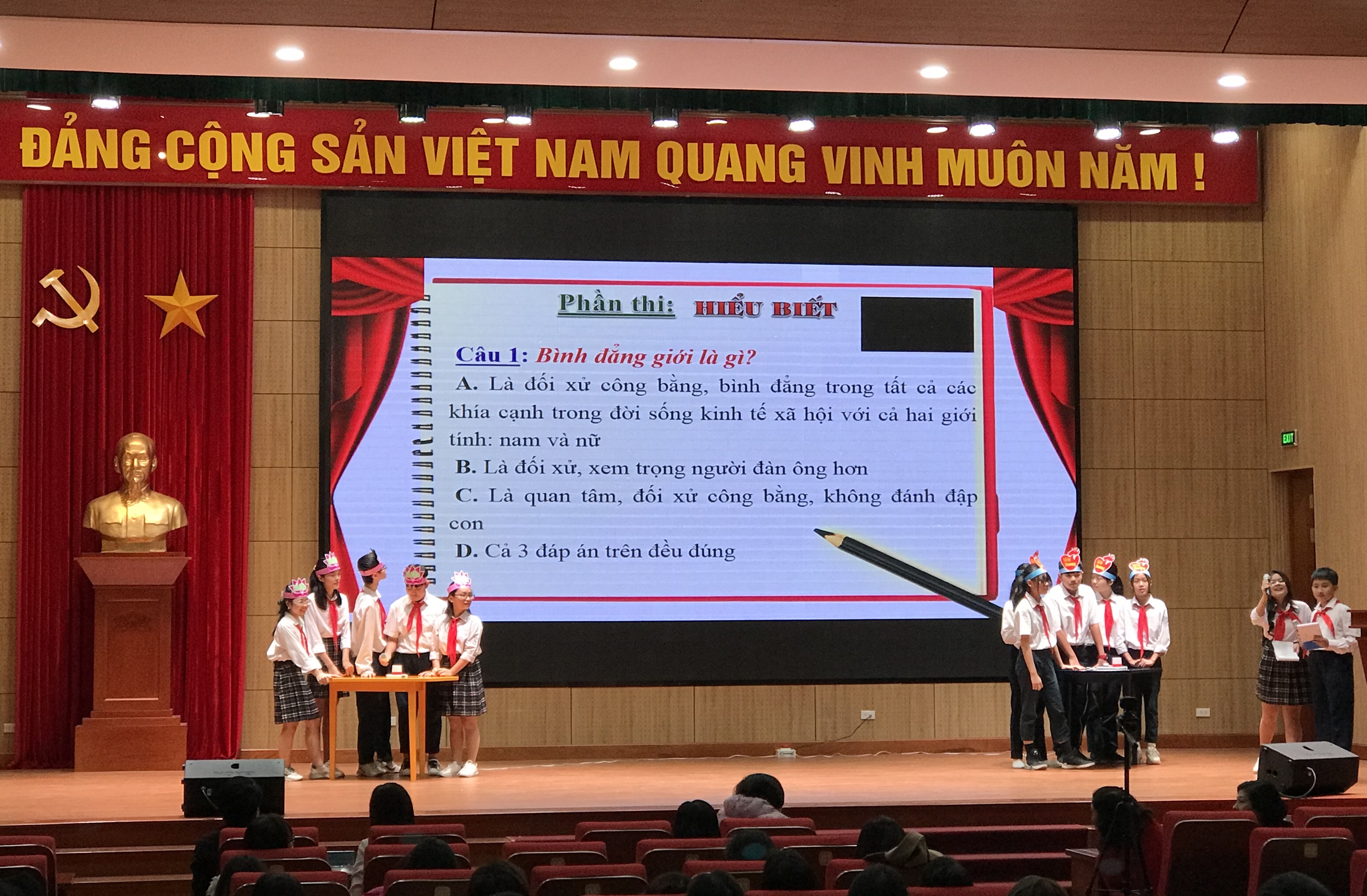 Tuyên truyền bình đẳng giới và phòng, chống bạo lực gia đình bằng hình thức sân khấu hoá